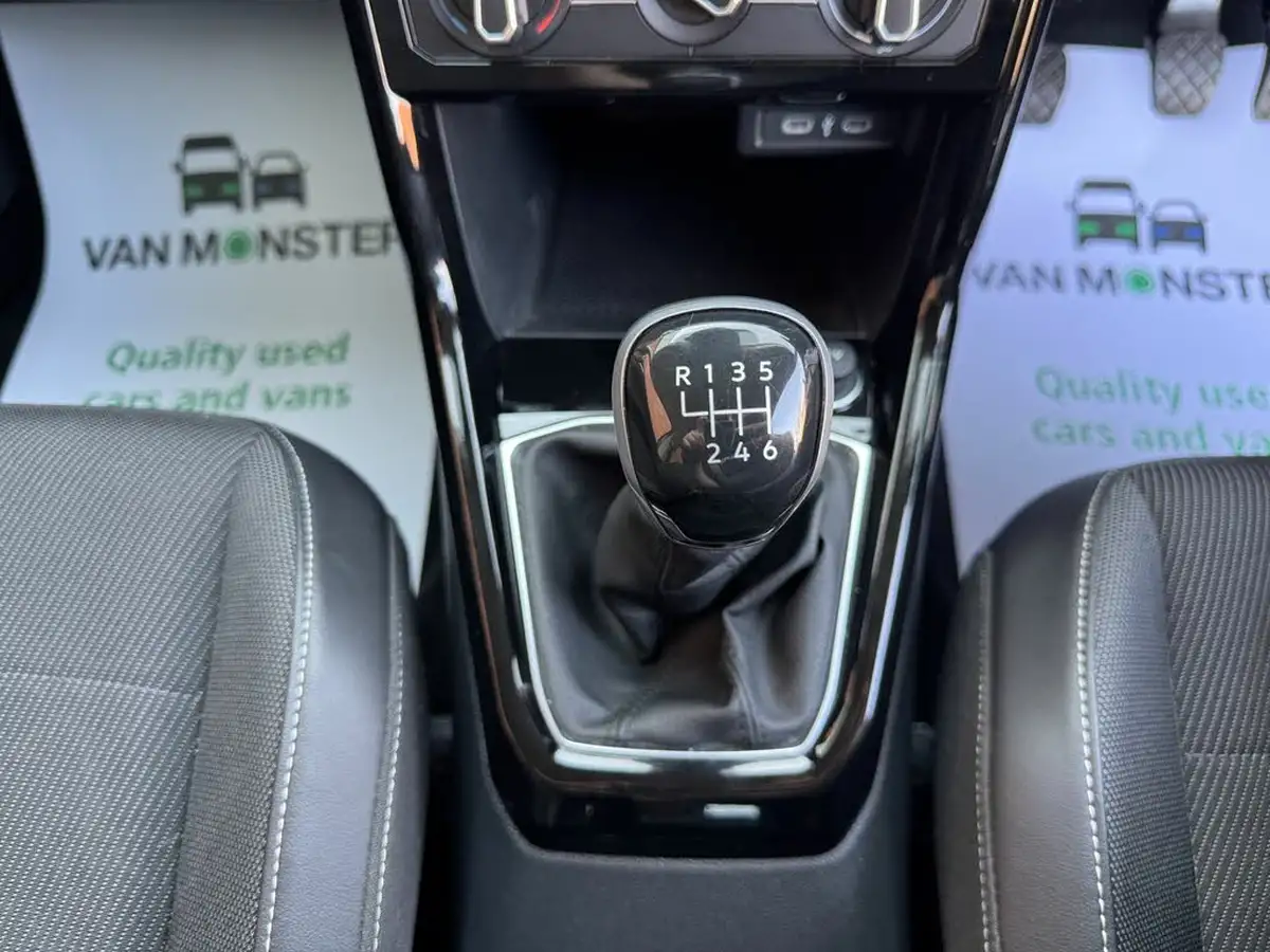 2023-volkswagen-t-cross-10-tsi-black-edition-110ps-big-33