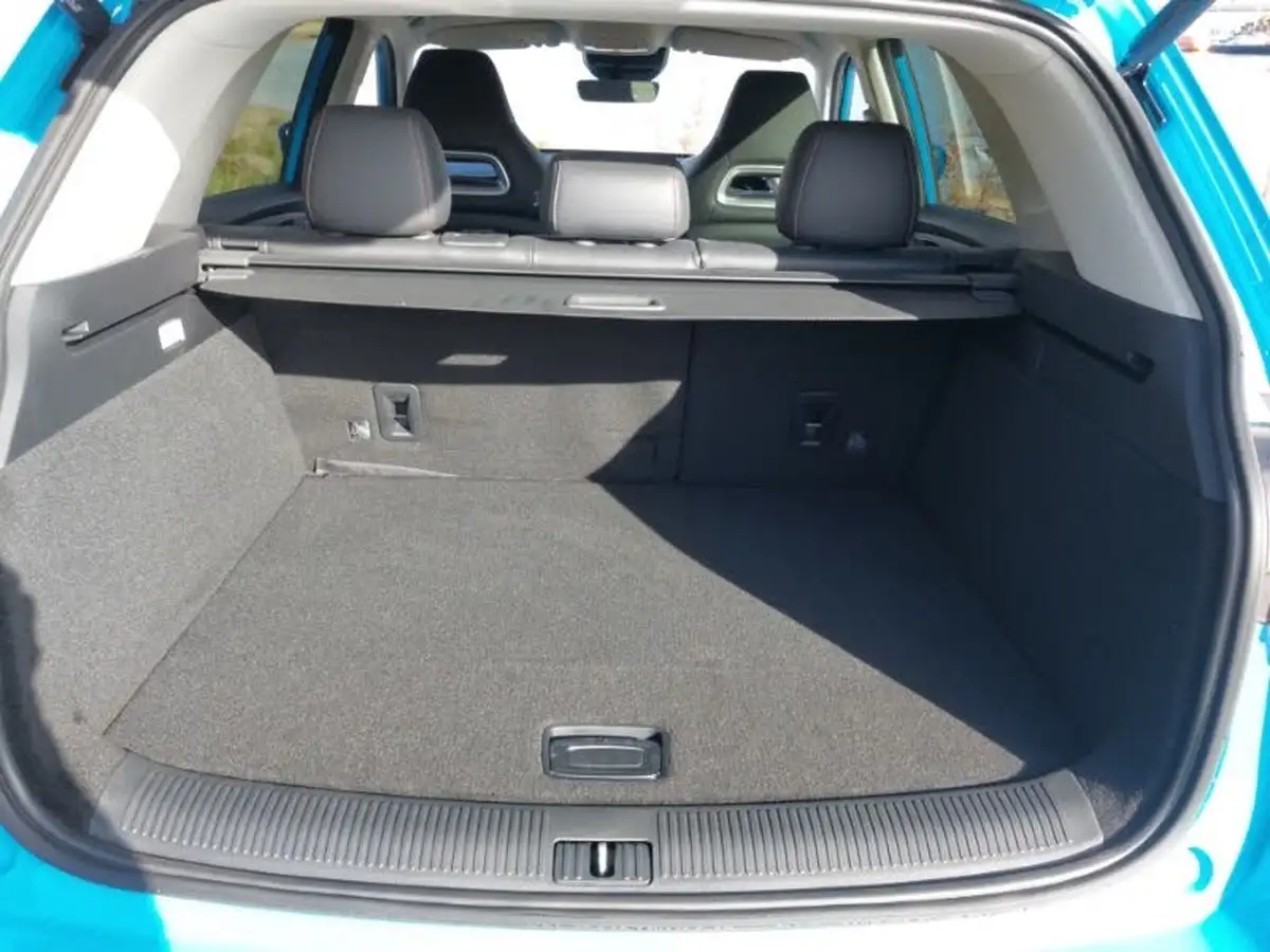 2024-mg-hs-15t-gdi-trophy-258ps-plug-in-hybrid-1490cc-auto-big-7