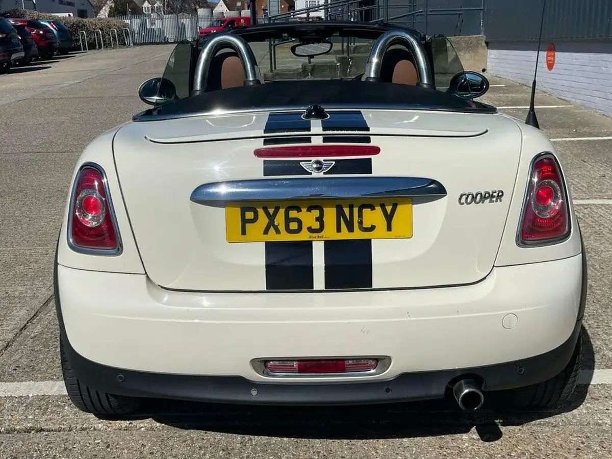 2013-mini-roadster-16-cooper-big-39