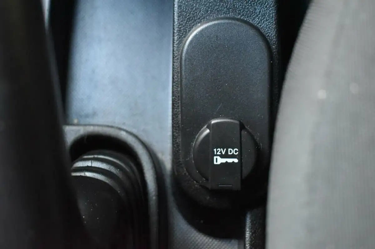 2019-fiat-fiorino-14-cargo-tecnico-8v-75-eu6dt-big-16