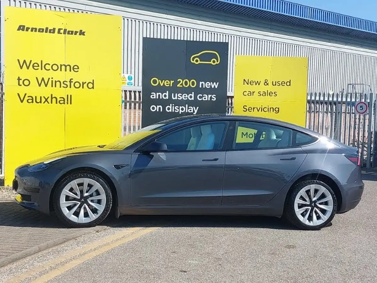 2021-tesla-model-3-e-standard-plus-big-3