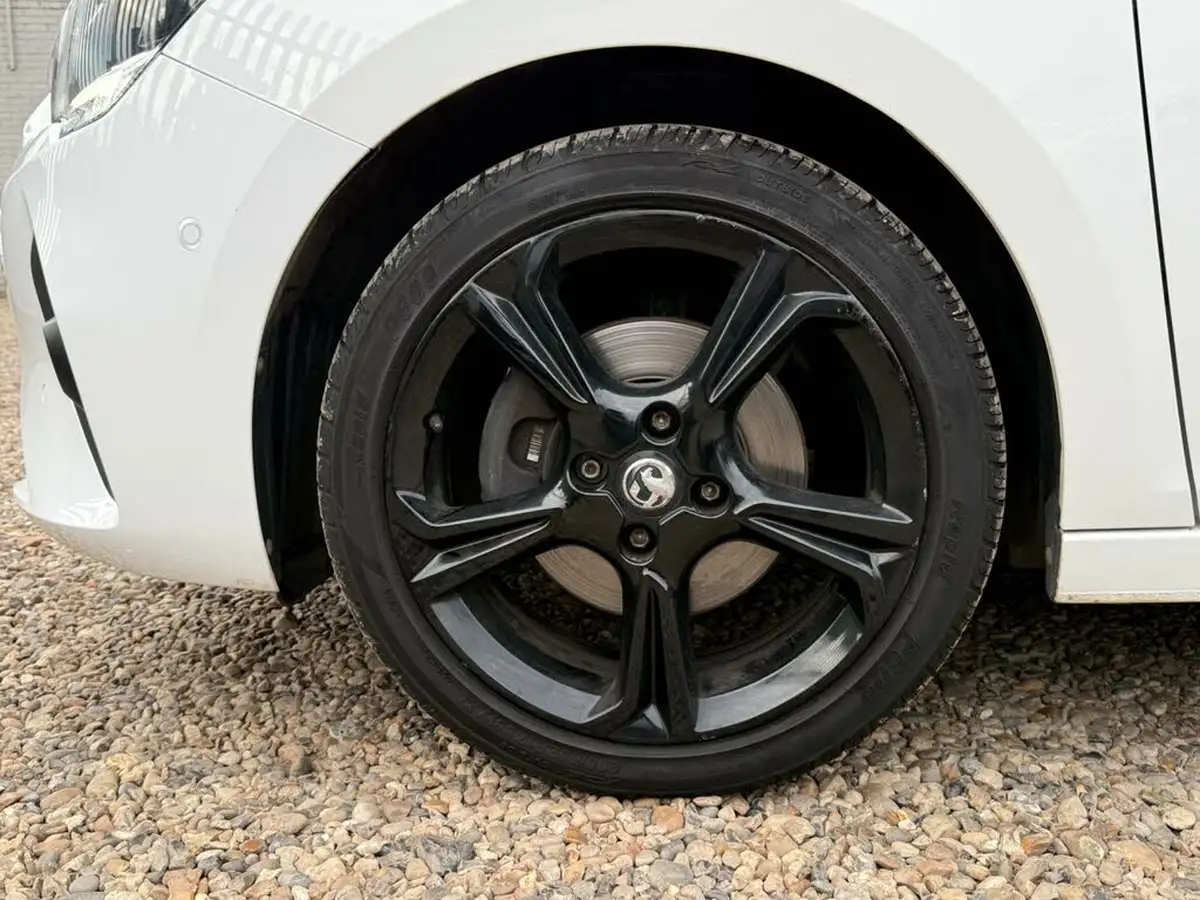 2020-vauxhall-corsa-12-turbo-elite-nav-premium-big-14