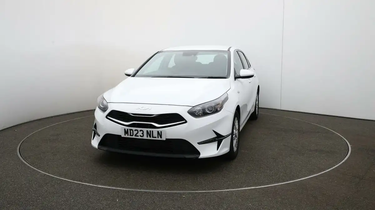 2023-kia-ceed-15-t-gdi-2-158bhp-non-adap-hatchback-big-35