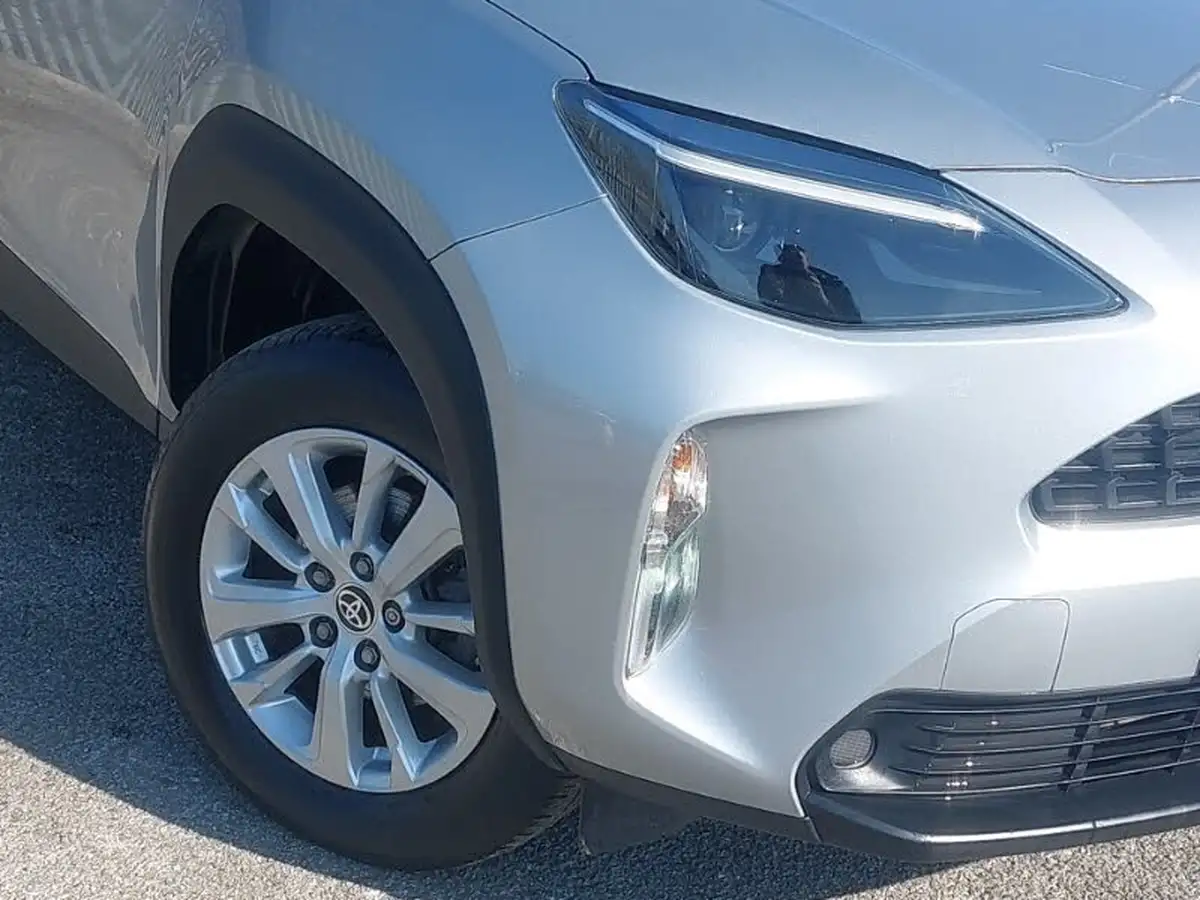 2021-toyota-yaris-cross-15-vvt-i-icon-big-8