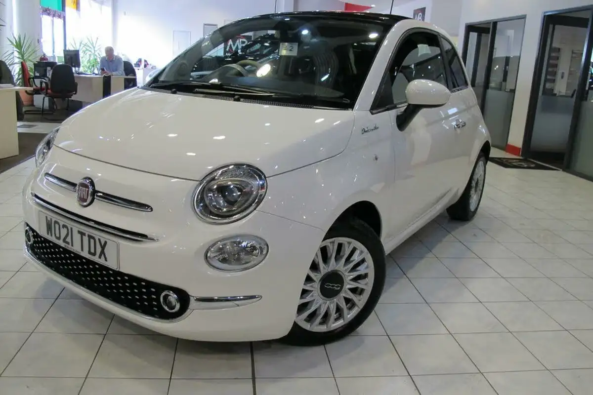 2021-fiat-500-10-dolcevita-big-0