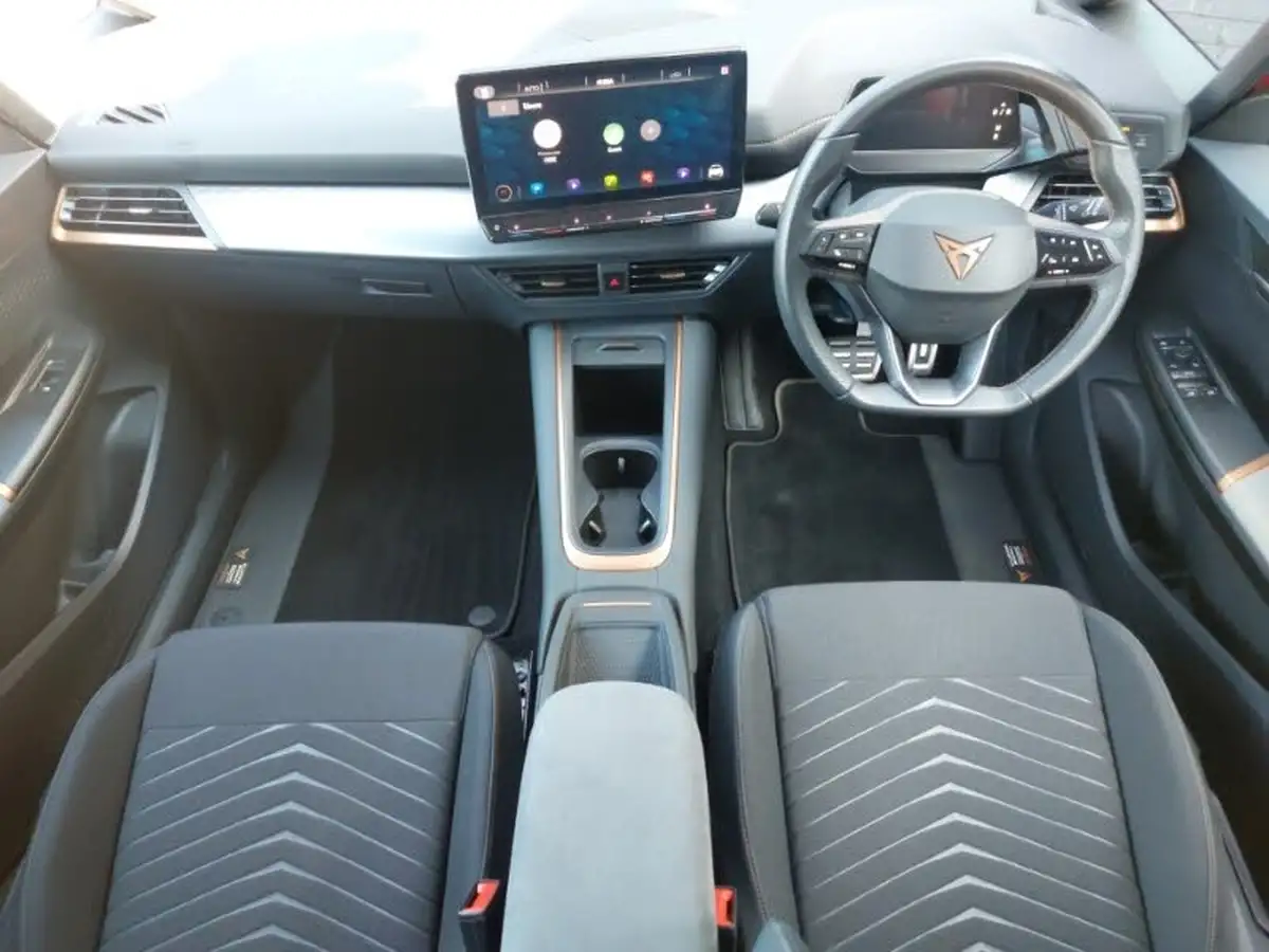 2024-cupra-born-e-v1-204ps-58kwh-big-2