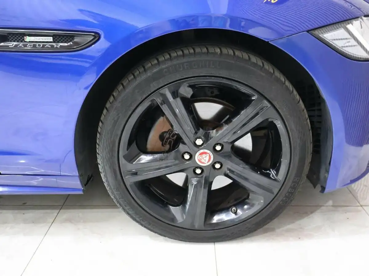 2018-jaguar-xf-20td-r-sport-240ps-awd-saloon-4d-1998cc-auto-big-57