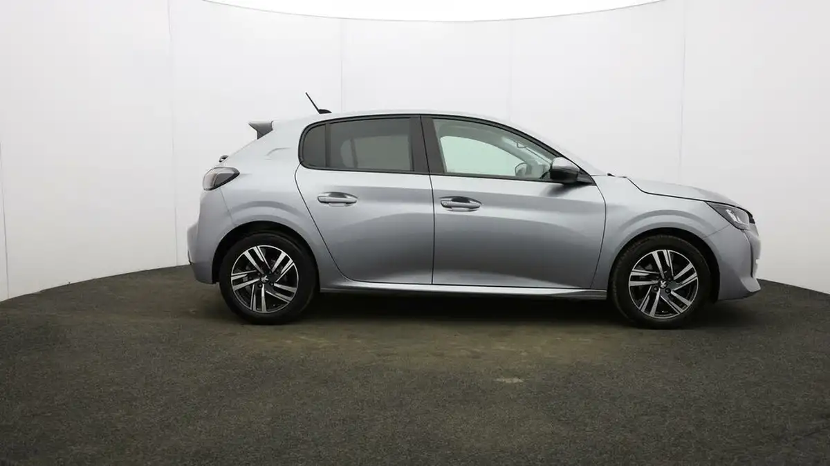 2021-peugeot-208-12-puretech-allure-100bhp-eat8-big-7