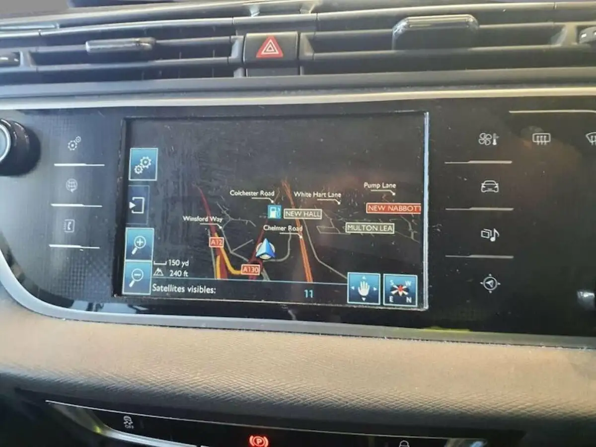 2013-citroen-grand-c4-picasso-20hdi-exclusive-big-7