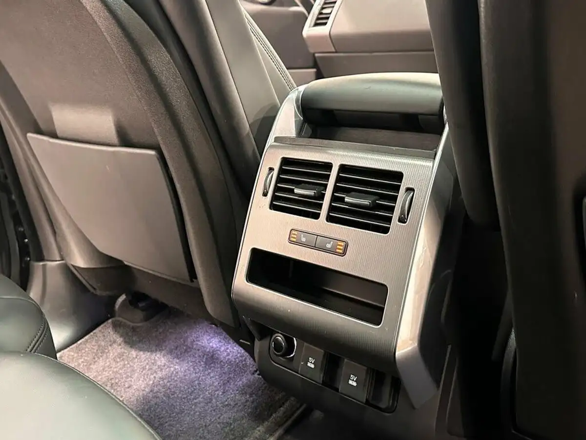2018-land-rover-range-rover-sport-30-sd-v6-hse-sdv6-big-28