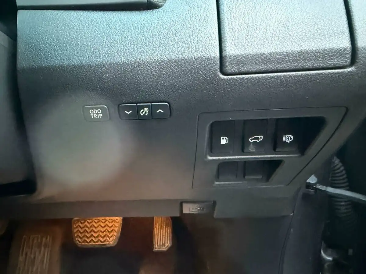 2011-lexus-rx-450h-35-advance-sun-big-14