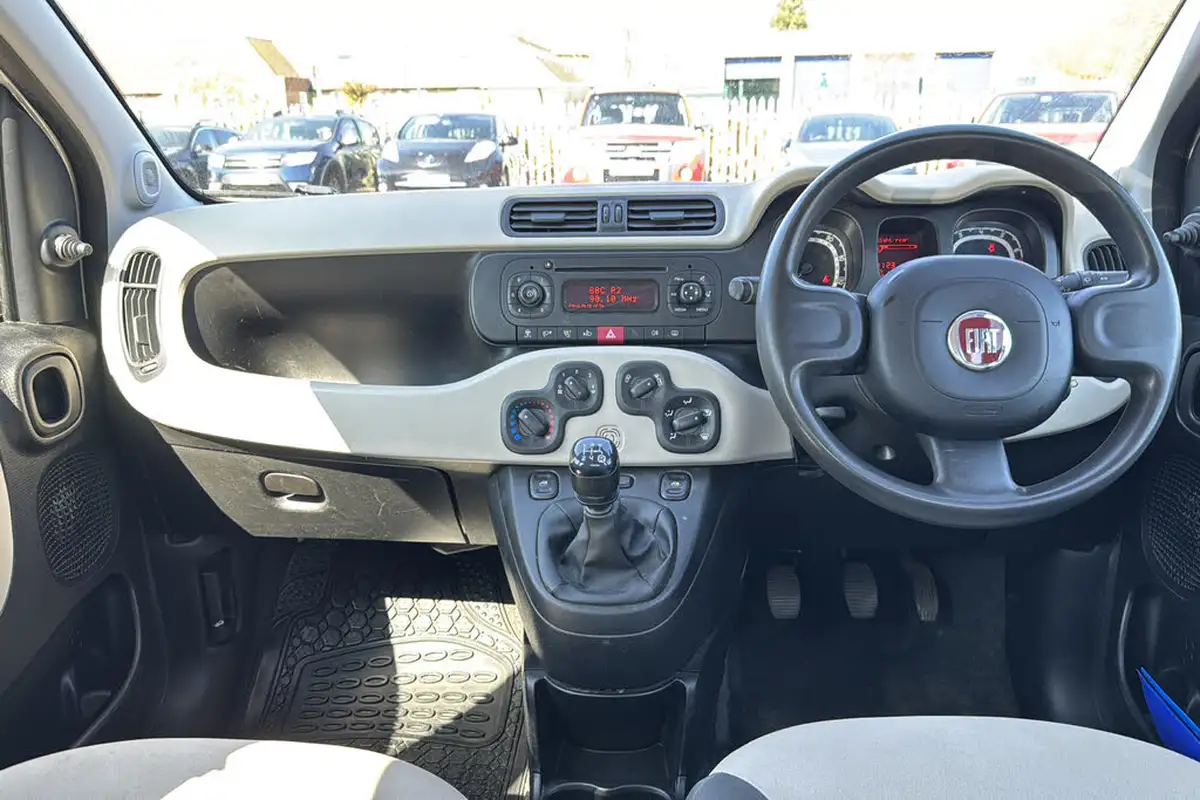 2015-fiat-panda-12-easy-big-8