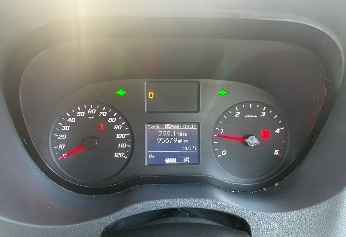 2020-mercedes-benz-sprinter-20cdi-315-l1h1-progressive-big-25
