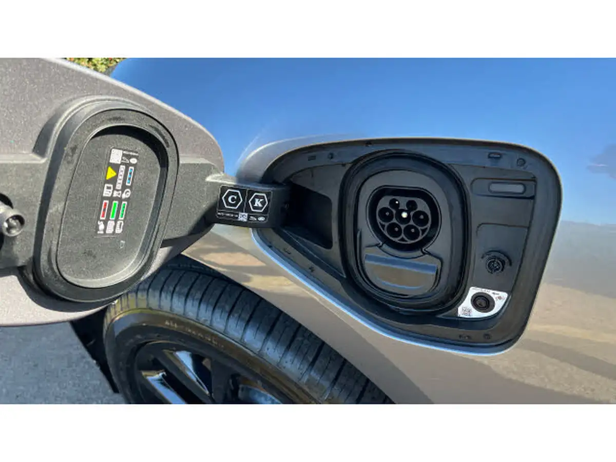 2025-jaguar-i-pace-ev400-r-dynamic-hse-black-big-19