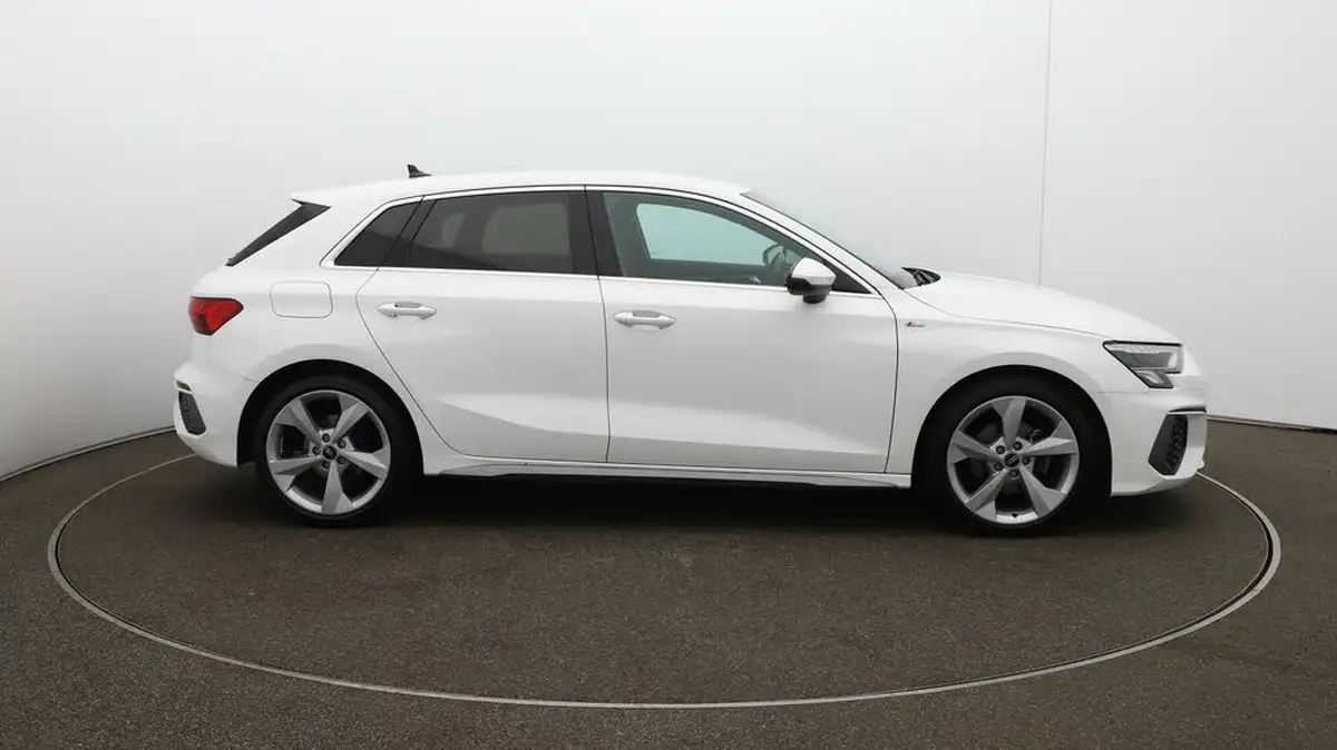 2022-audi-a3-10-30-tfsi-s-line-sportback-5d-big-48