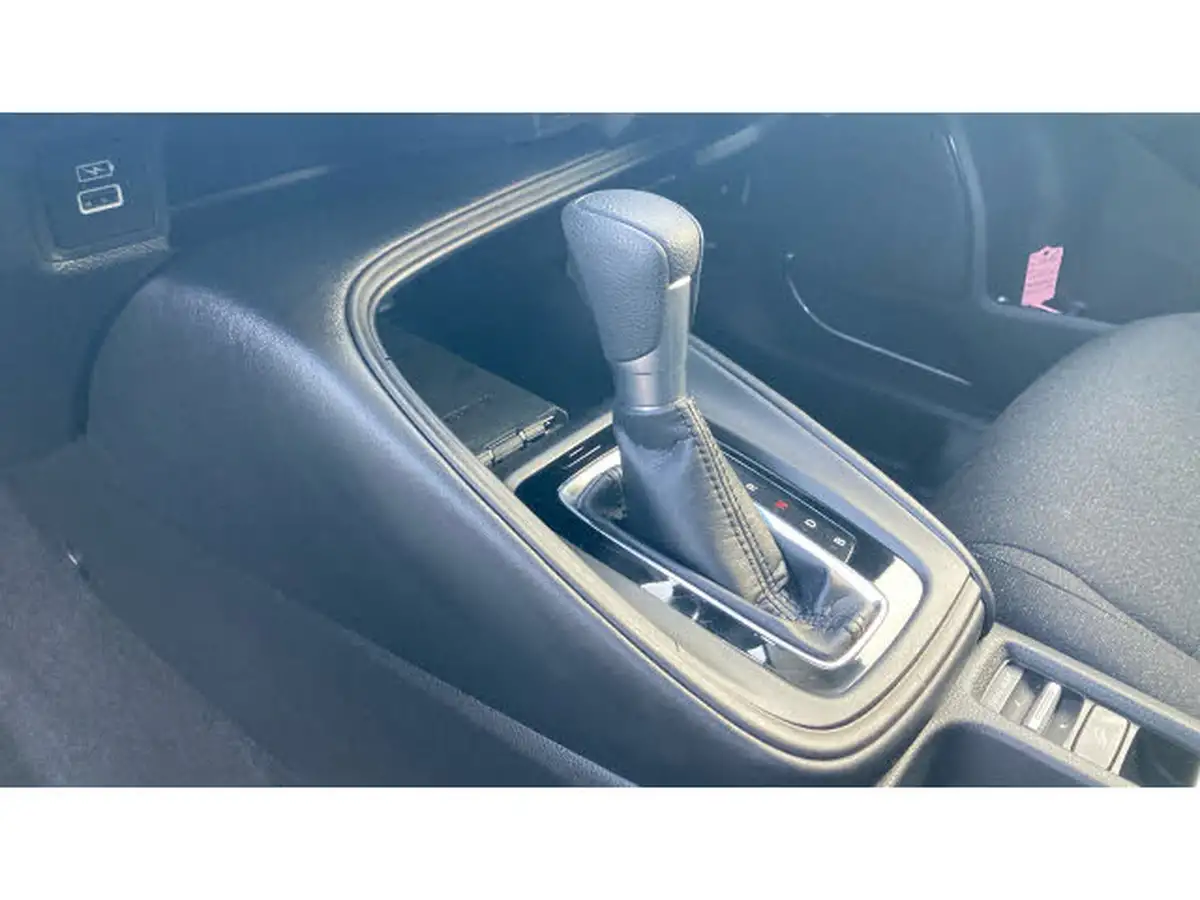 2022-honda-hr-v-15-i-mmd-elegance-big-12