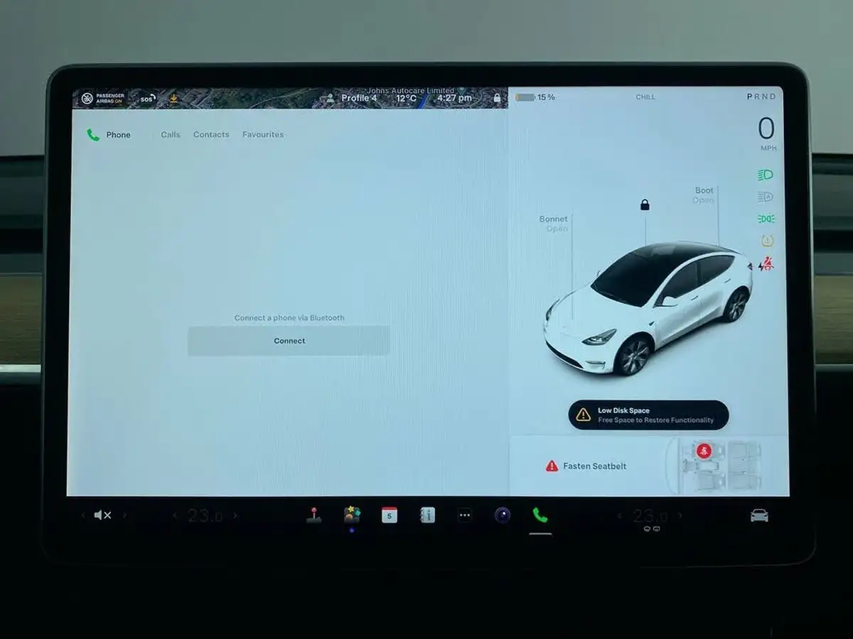 2022-tesla-model-y-e-long-range-big-32