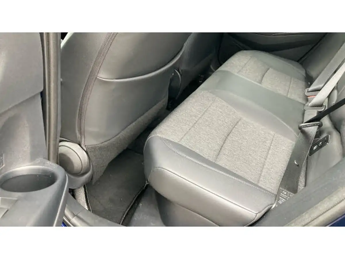 2022-toyota-corolla-18-vvt-i-design-120bhp-trk-hatchback-5d-big-12