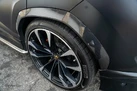 2020-lamborghini-urus-40-no-trim-small-17