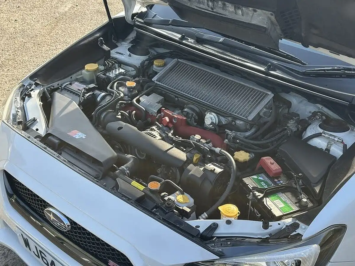 2014-subaru-wrx-25-sti-type-uk-big-33