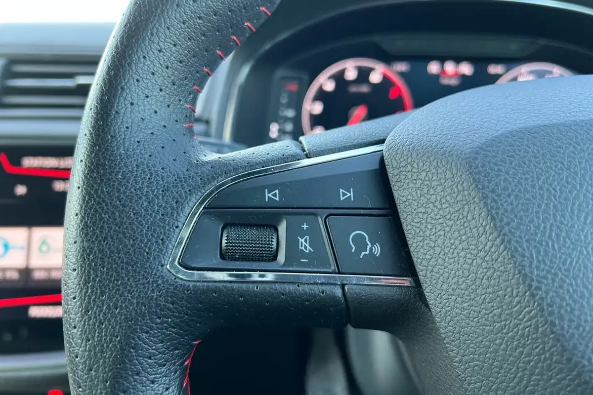 2020-seat-arona-10-tsi-fr-sport-115ps-big-23
