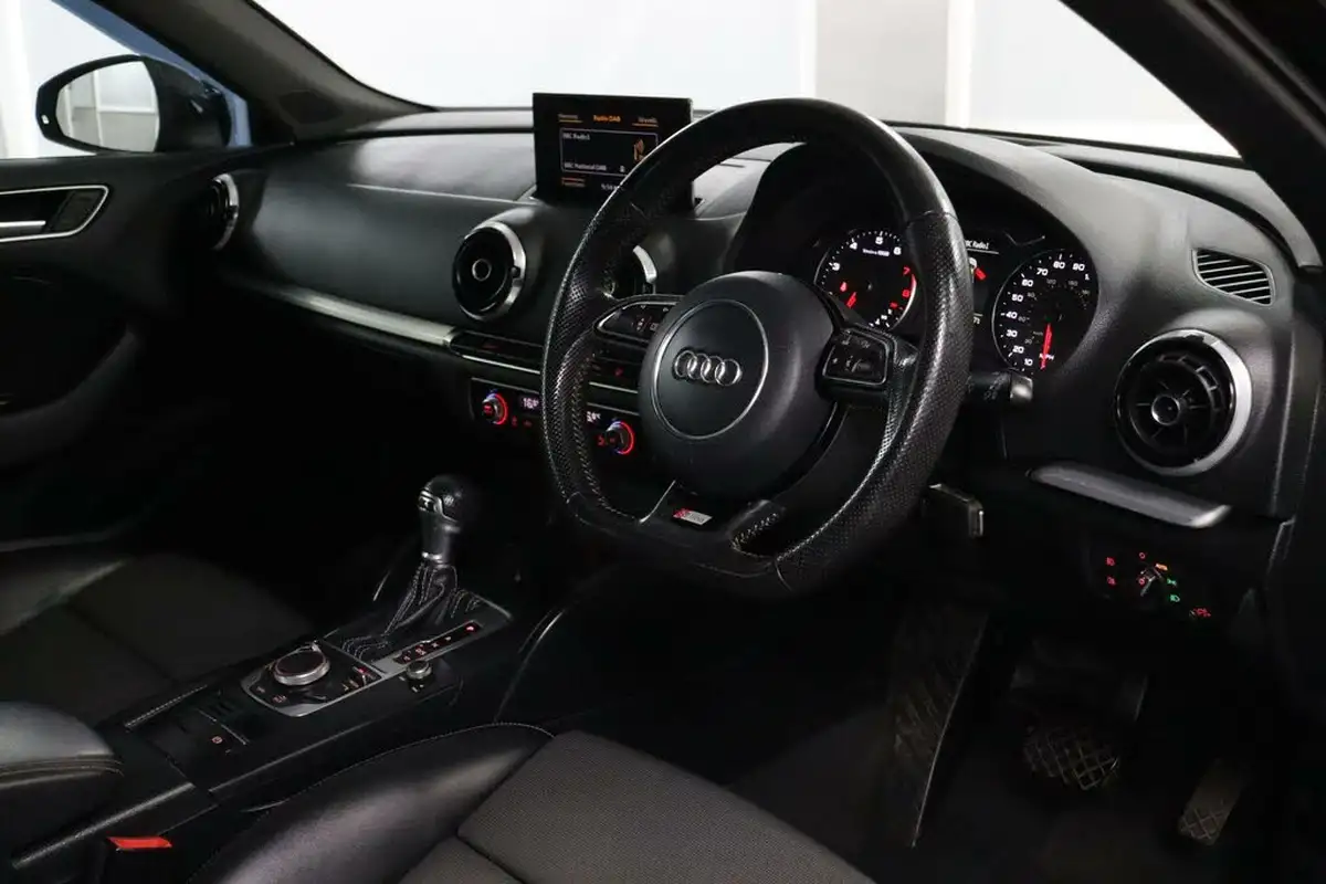 2015-audi-a3-14-s-line-125ps-hatchback-3d-1390cc-tronic-big-2
