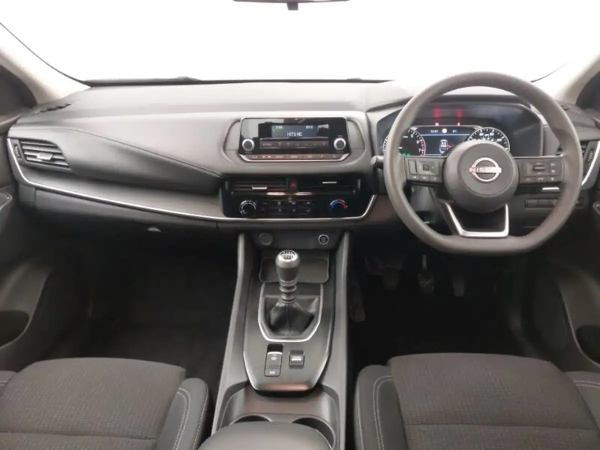 2021-nissan-qashqai-13-dig-t-visia-big-2