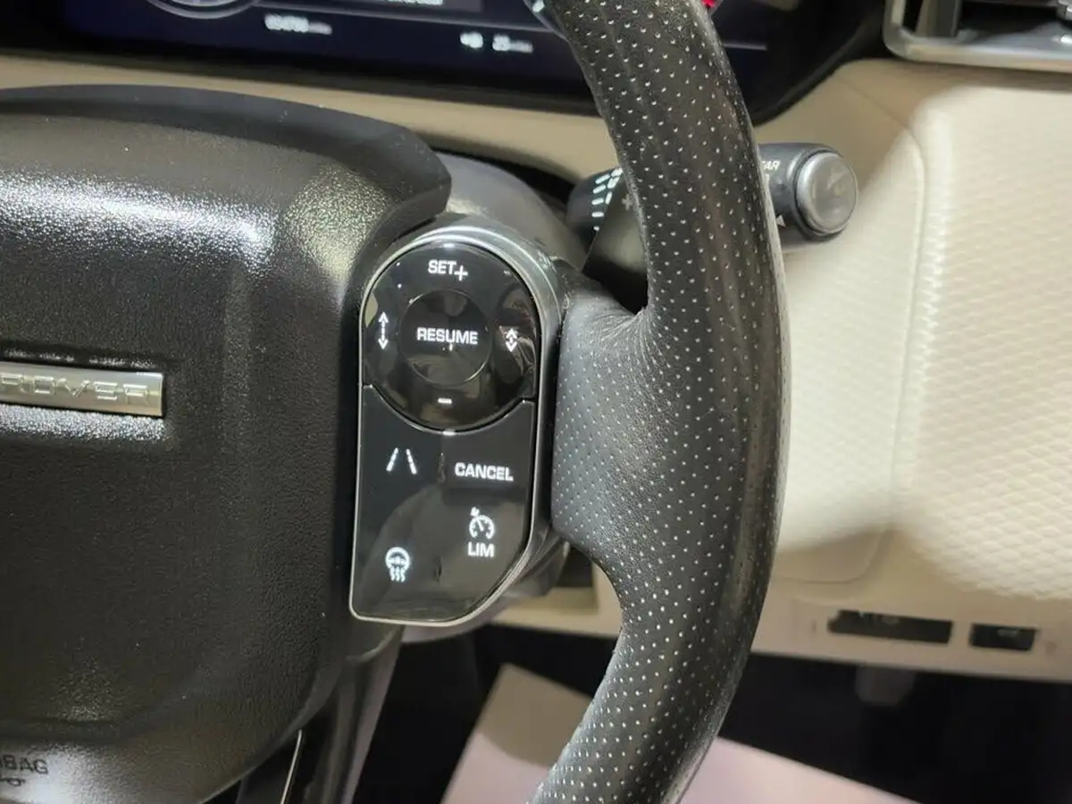 2018-land-rover-range-rover-velar-20-d240-se-ss-big-21