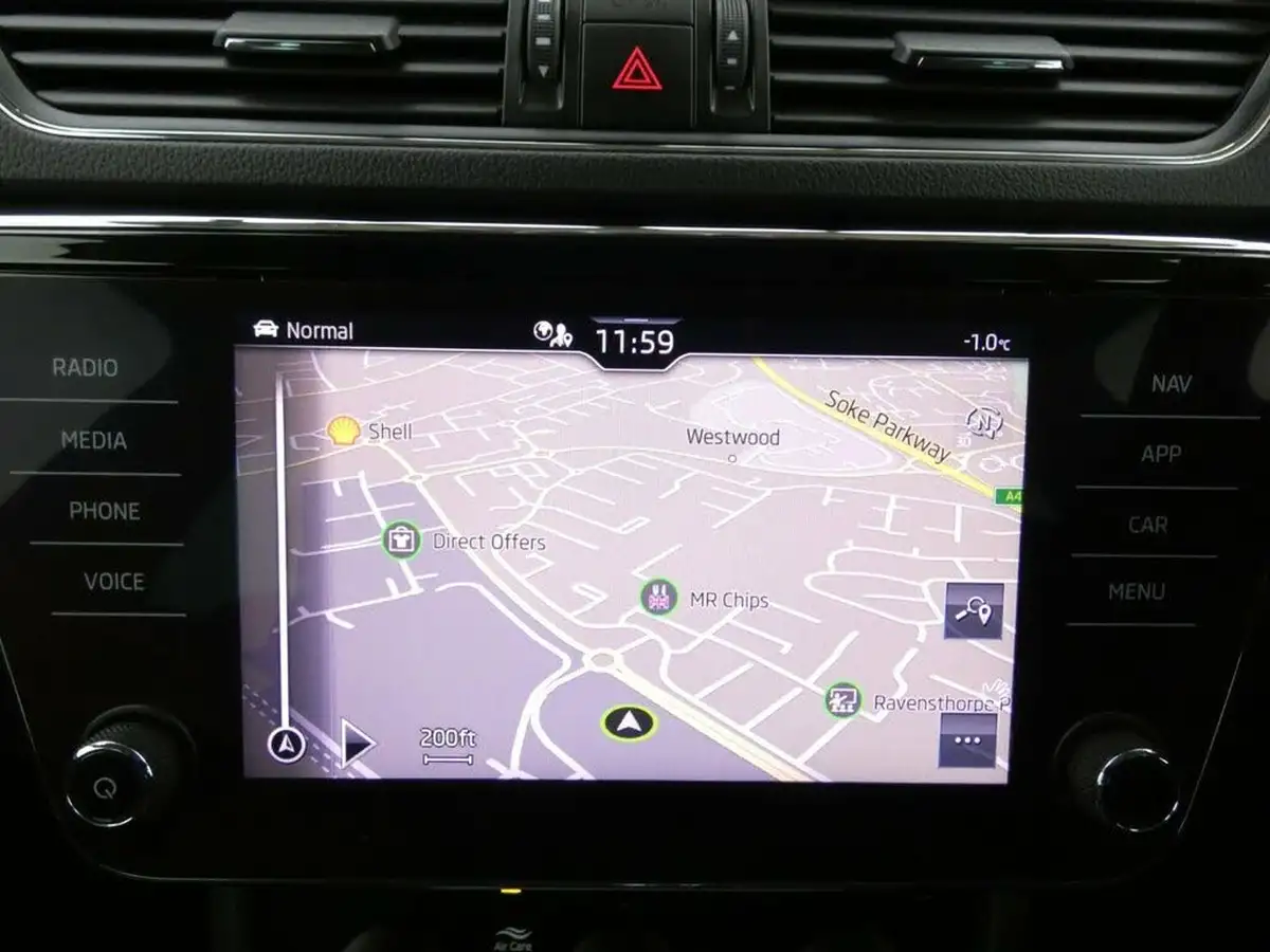 2022-skoda-superb-14-tsi-se-technology-218ps-hatchback-big-13