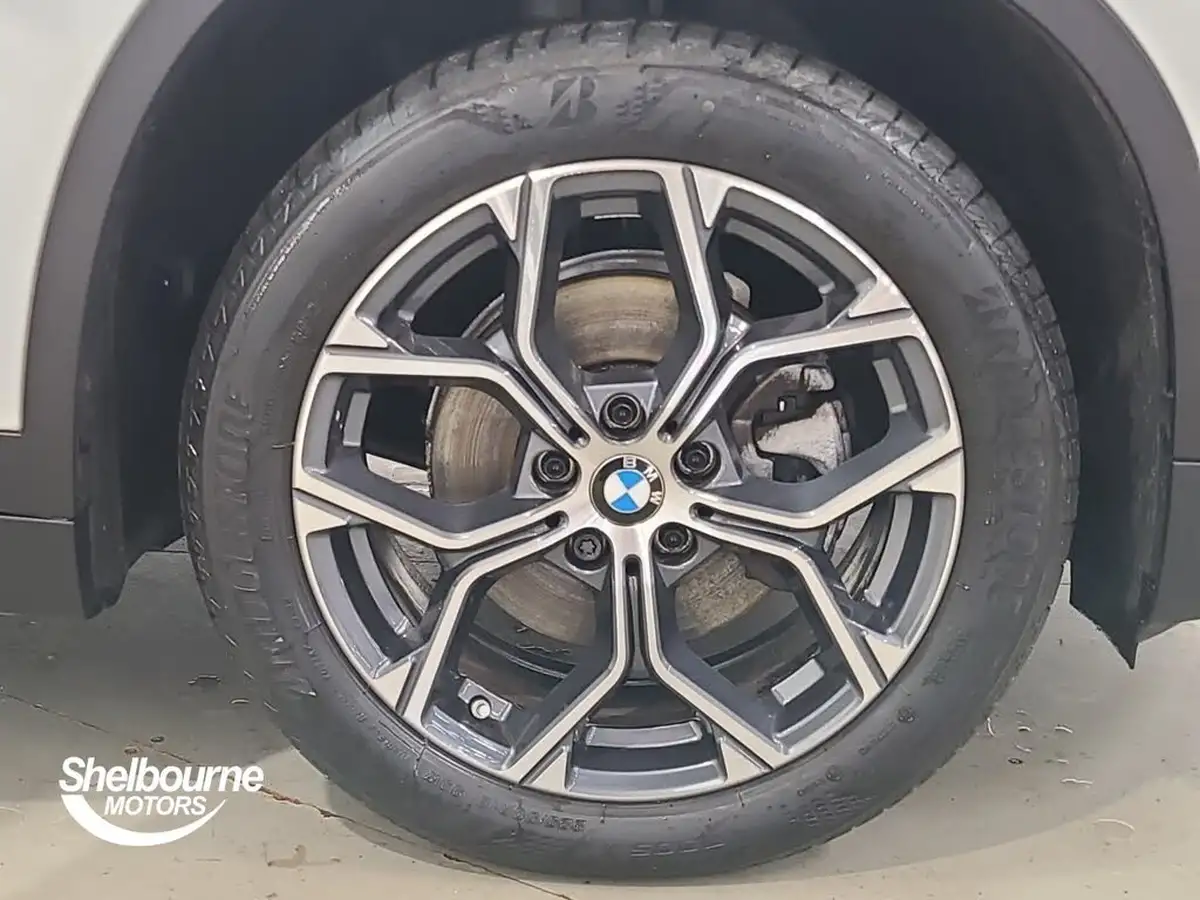 2021-bmw-x1-15-sdrive18i-xline-big-6