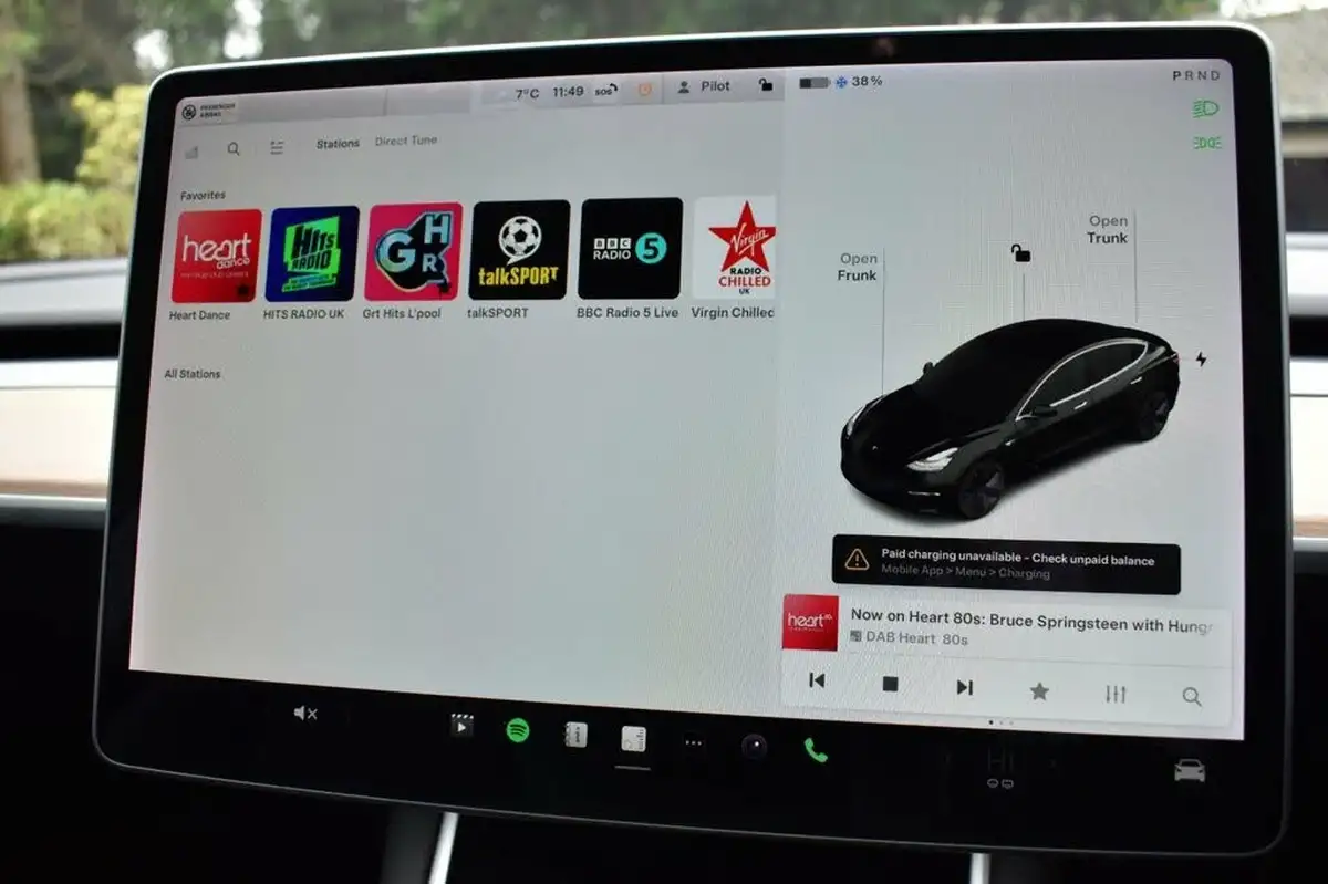 2019-tesla-model-3-e-long-range-4x4-big-8