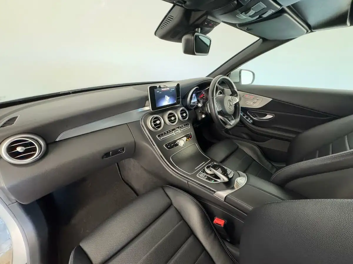 2017-mercedes-benz-c-class-20-c300-amg-line-ss-cabriolet-9g-tronic-plus-big-11