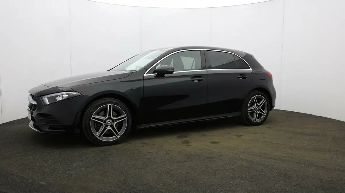 2020-mercedes-benz-a-class-13-a250e-amg-line-executive-hatchback-5d-big-27