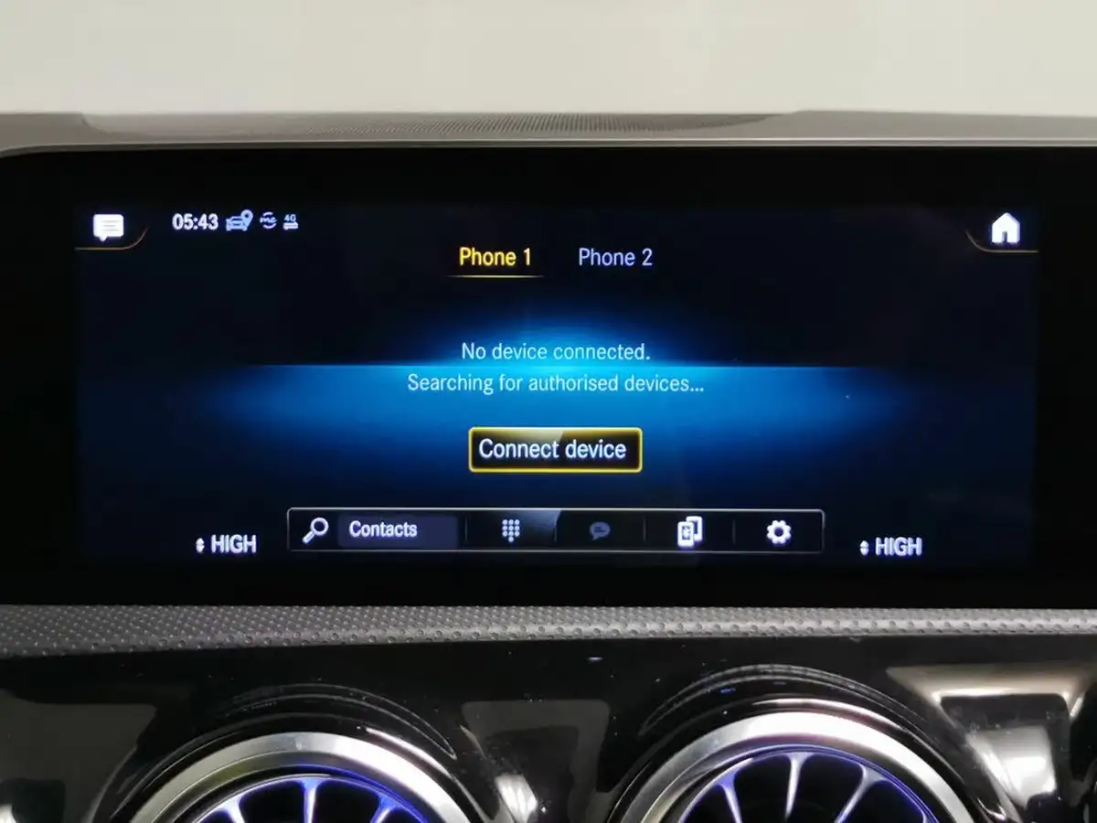 2019-mercedes-benz-a-class-20-a35-amg-premium-plus-hatchback-5d-big-14
