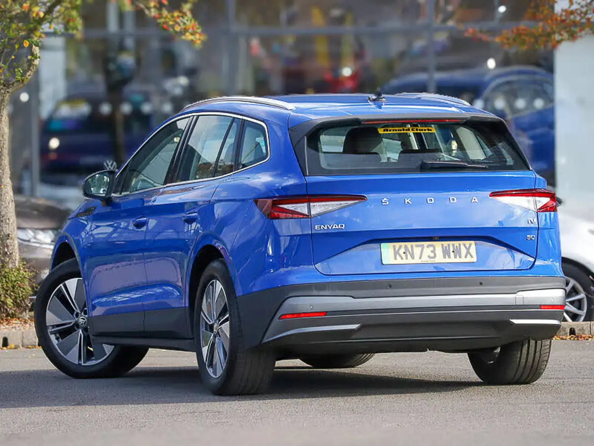 2022-skoda-enyaq-e-80-82-kwh-big-1