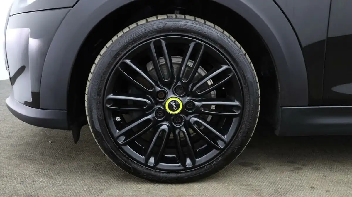 2022-mini-cooper-e-cooper-s-2-big-17