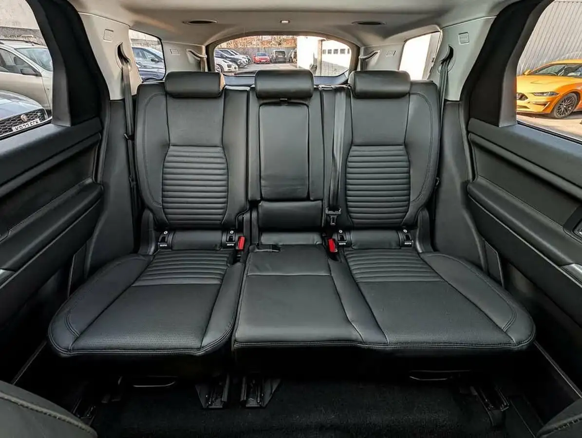 2017-land-rover-discovery-sport-20sd4-hse-luxury-big-24