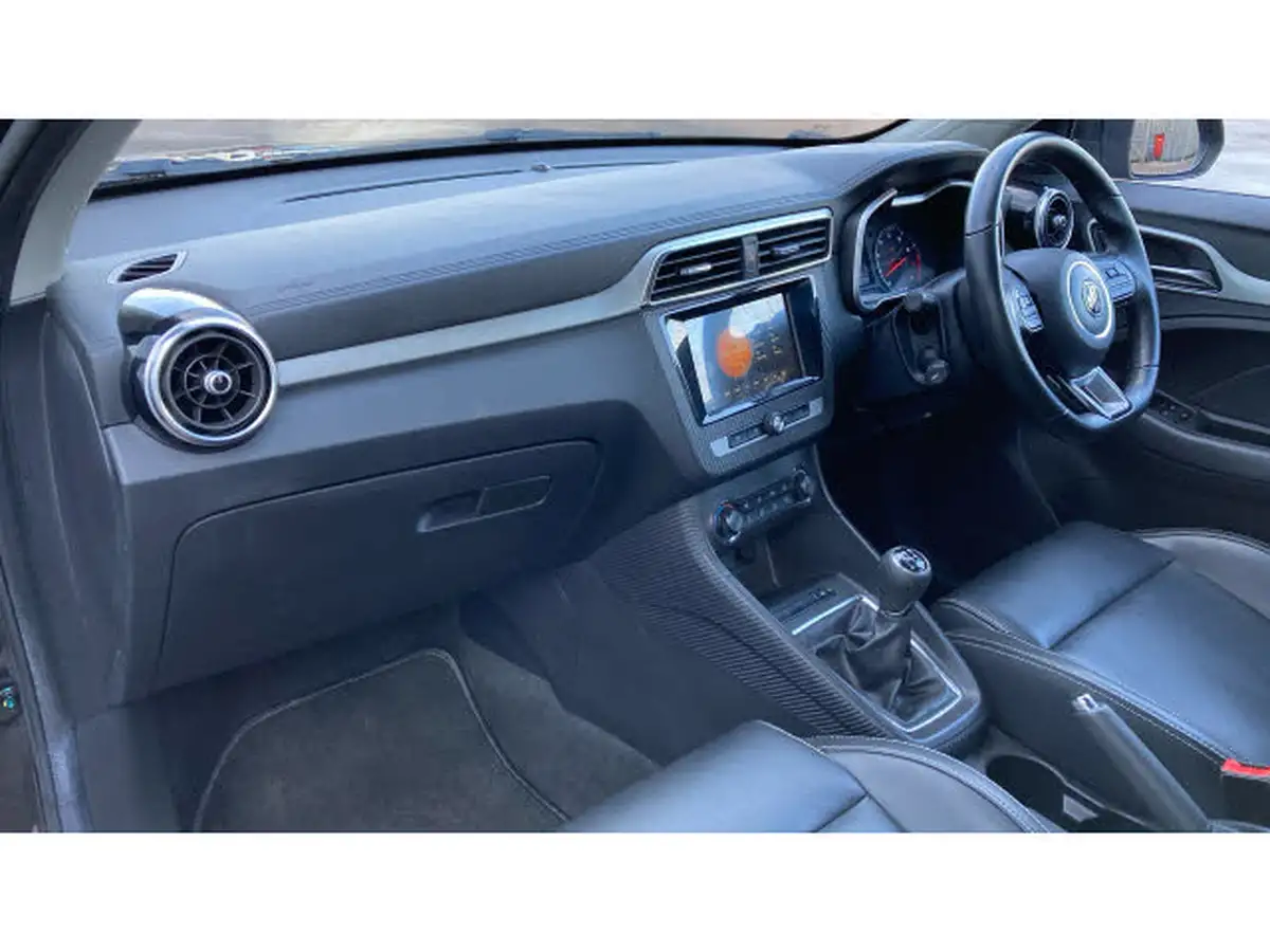 2018-mg-zs-suv-15-vti-tech-exclusive-big-8