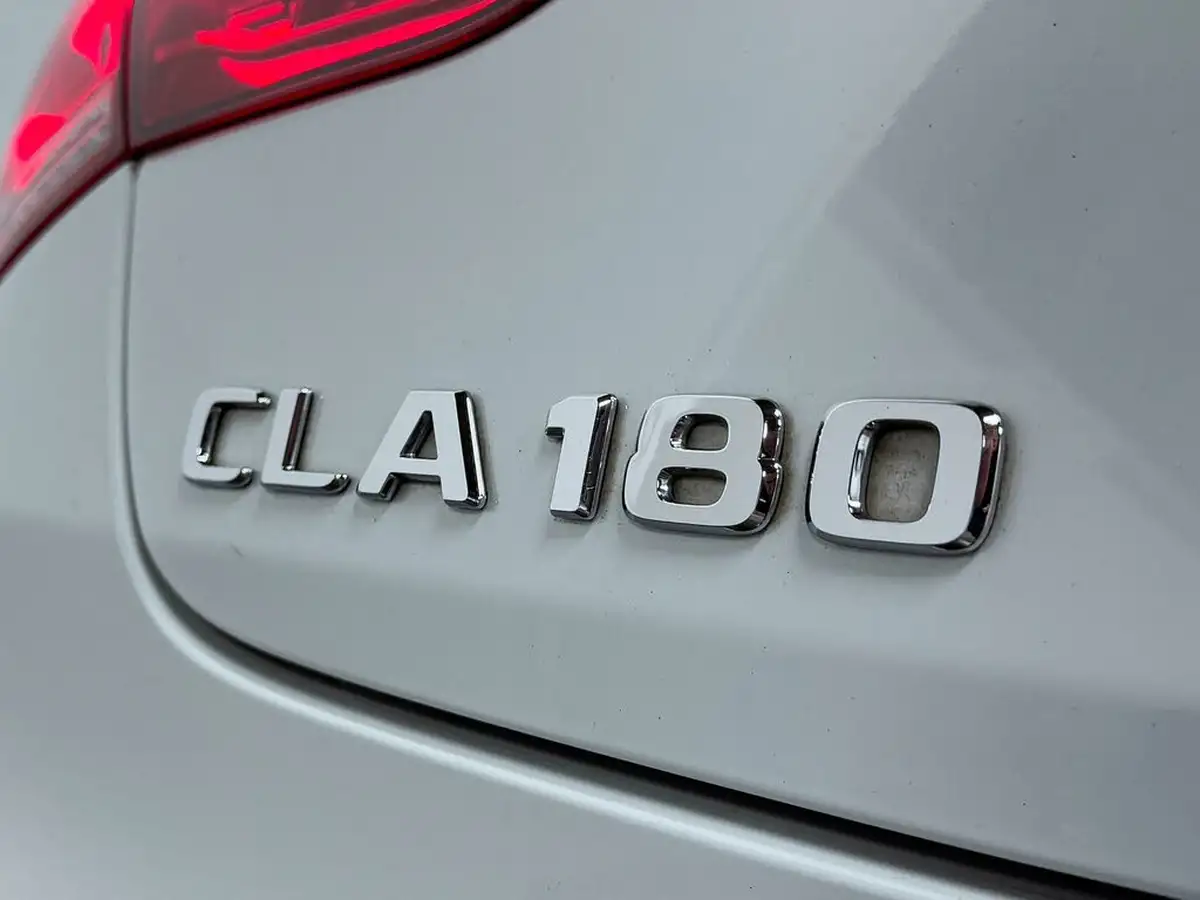2022-mercedes-benz-cla-13-cla-180-amg-line-executive-shooting-brake-5d-big-10