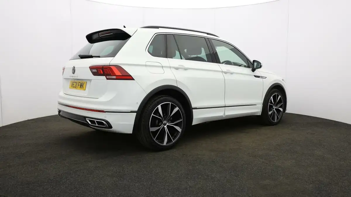 2021-volkswagen-tiguan-15-tsi-r-line-big-6