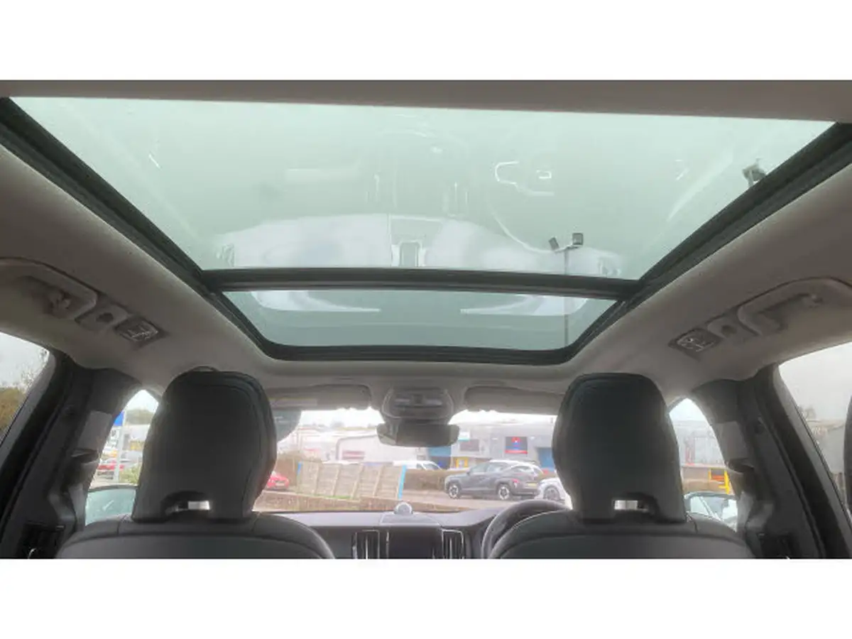 2023-volvo-xc60-20-b5-ultimate-big-33