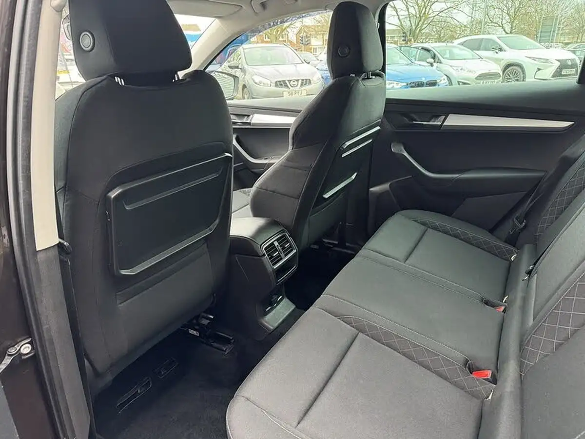 2018-skoda-karoq-16tdi-se-scr-1596cc-big-49
