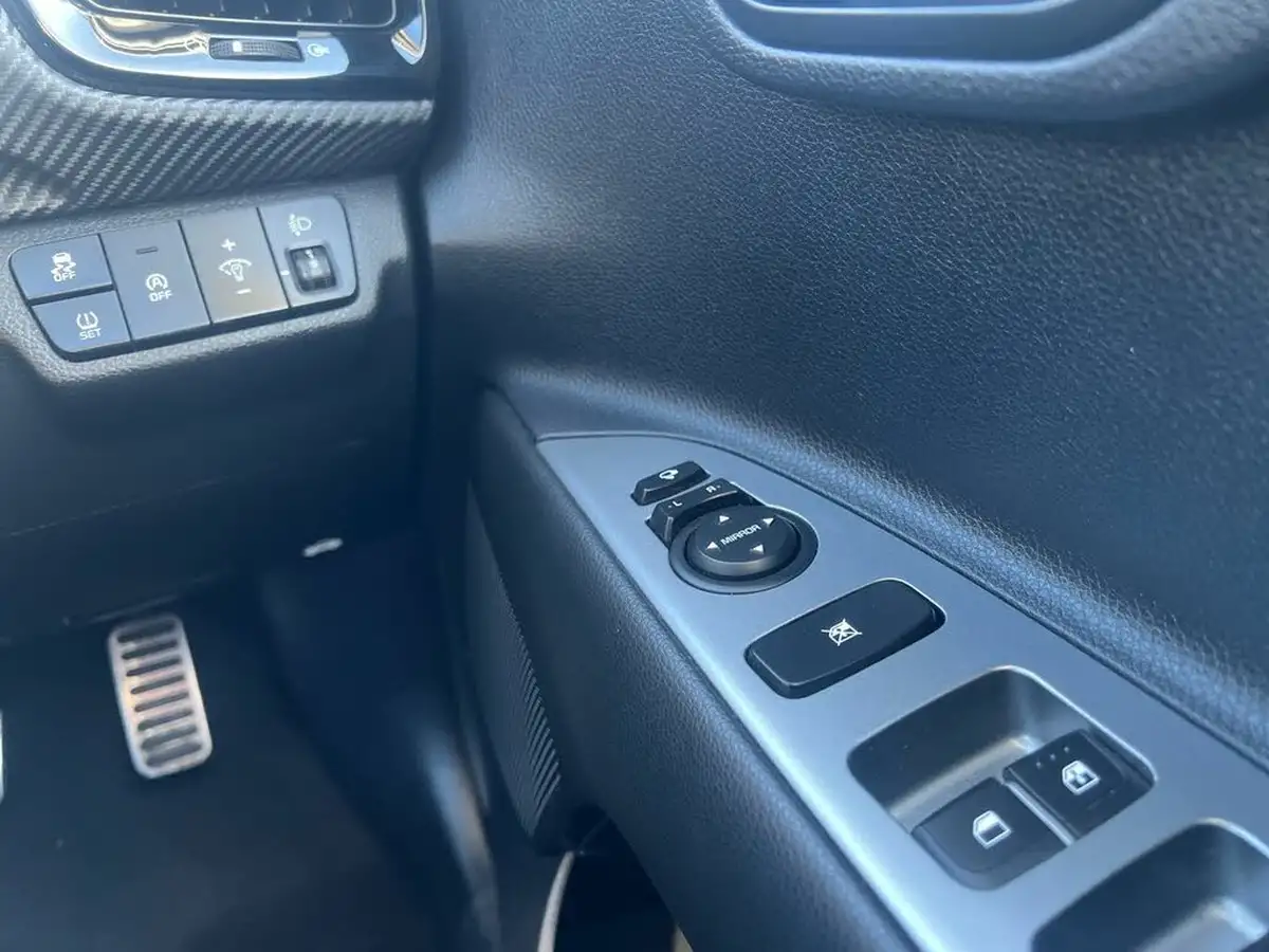 2022-kia-stonic-10-t-gdi-gt-line-s-big-19