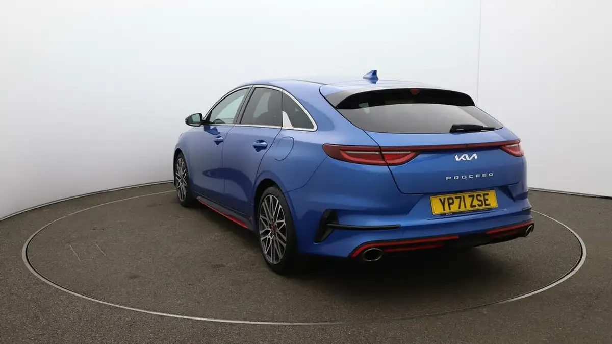 2022-kia-pro-ceed-16-t-gdi-gt-big-57