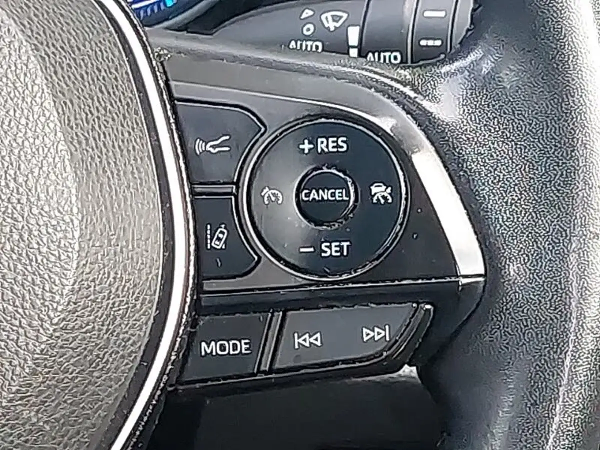 2019-toyota-rav4-25-vvt-i-design-219bhp-big-10