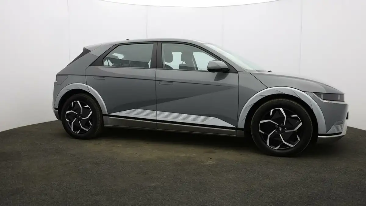 2023-hyundai-ioniq-5-e-premium-228ps-77kwh-rwd-big-33