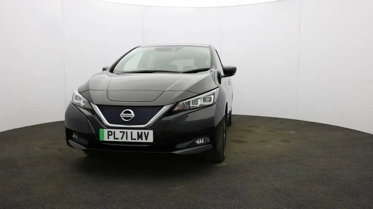 2021-nissan-leaf-e-e-tekna-big-38