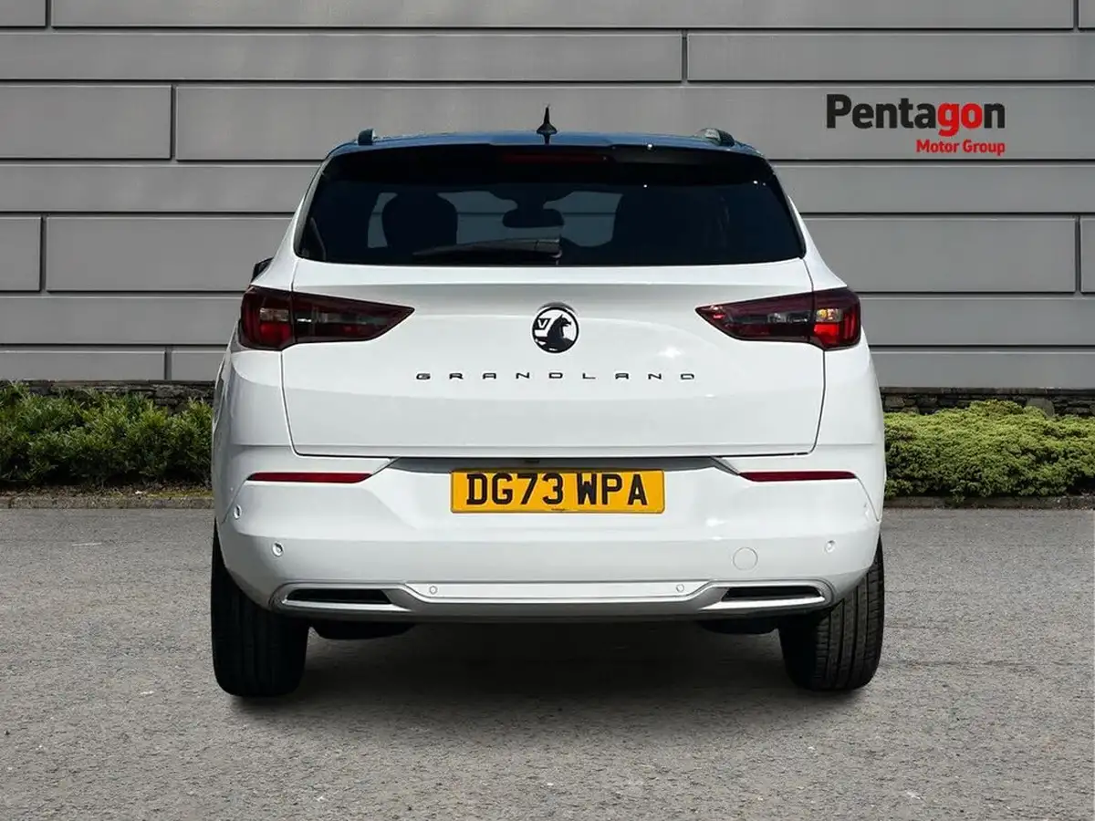 2023-vauxhall-grandland-12-ultimate-130ps-auto-big-15