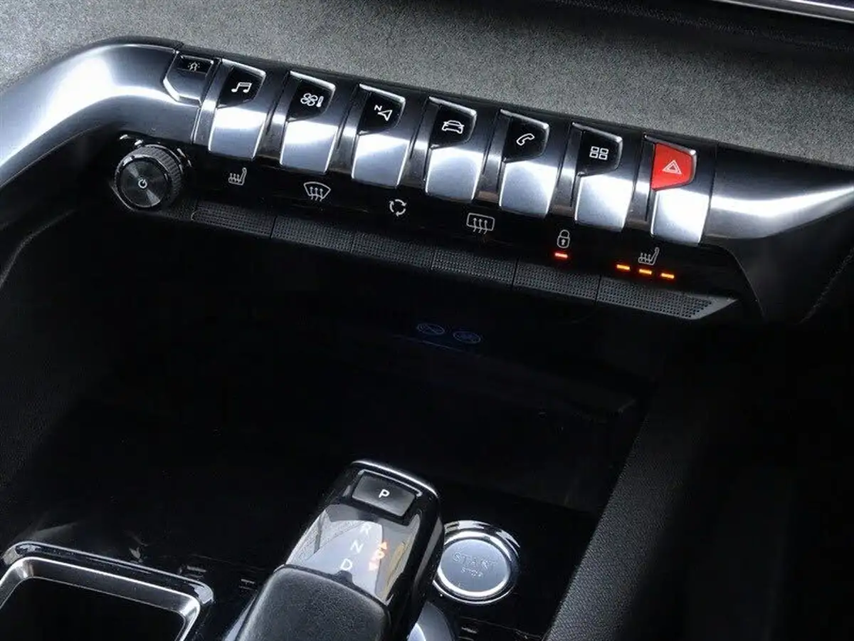 2018-peugeot-5008-suv-20-bluehdi-gt-180bhp-eat6-big-28