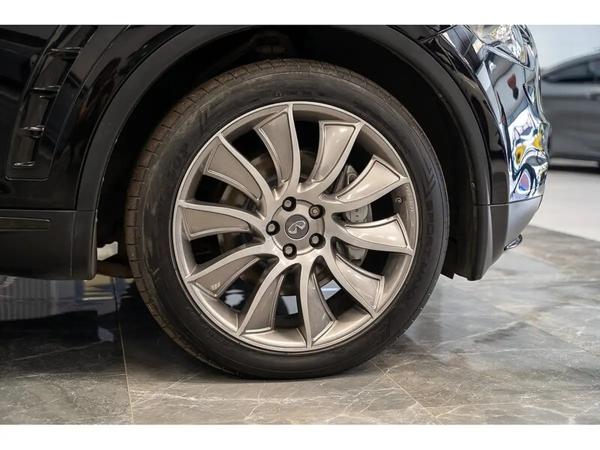 2016-infiniti-qx70-30td-ultimate-big-9